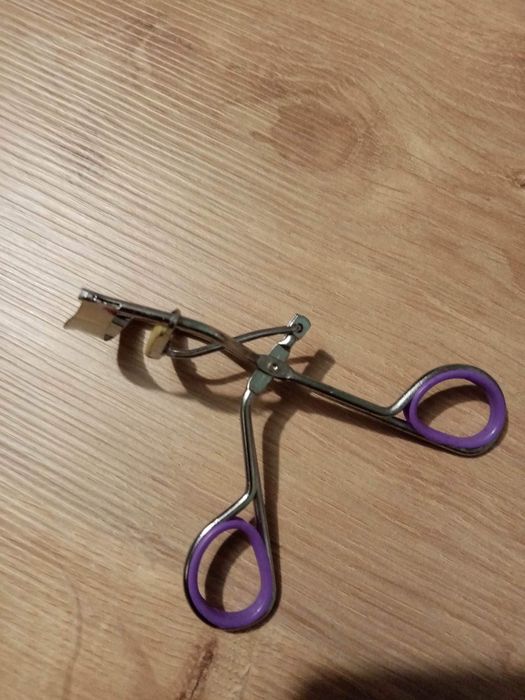 Zalotka do podkręcania rzęs