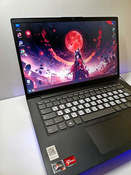 Ноутбук Lenovo 2024 Ryzen 7320U/DDR5 RAM 8/SSD256/RX4GB