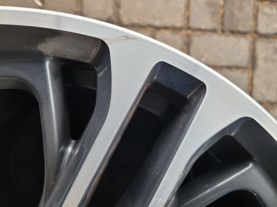 BMW x3 f25 x4 f25 Felga aluminiowa 20" 5x120 is51