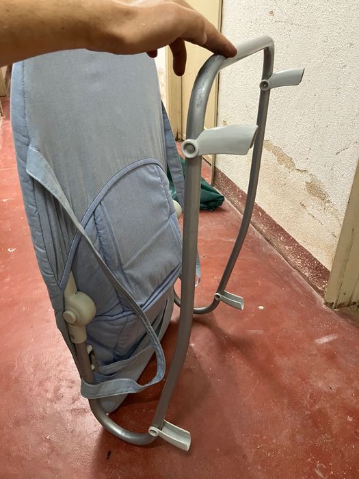 Espreguiçadeira para bebé zippy com oferta de resguardo