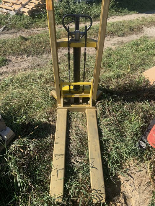 Wózek masztowy paletowy paleciak sztaplarka widlak wysyłka Transport