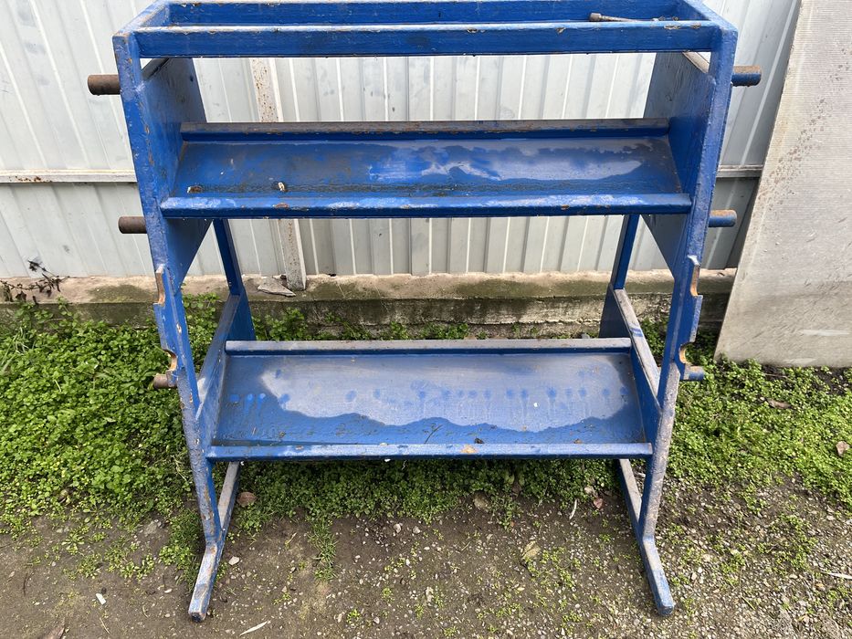 Стійка під гантелі і млинці