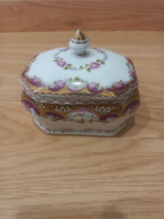 Conjunto 3 peças Limoges, muito detalhado