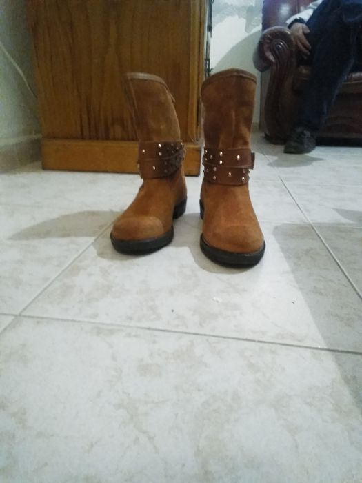 Botas novas tamanho 37