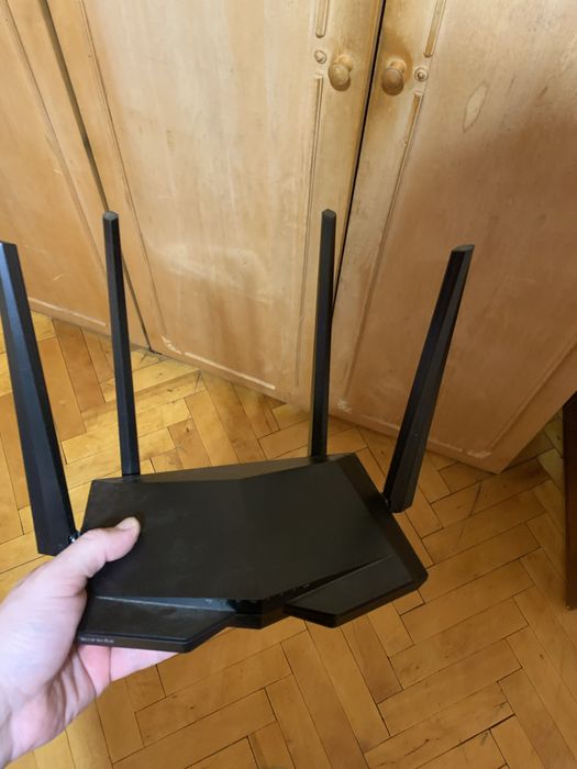 Продам роутер стан супер ціна теж