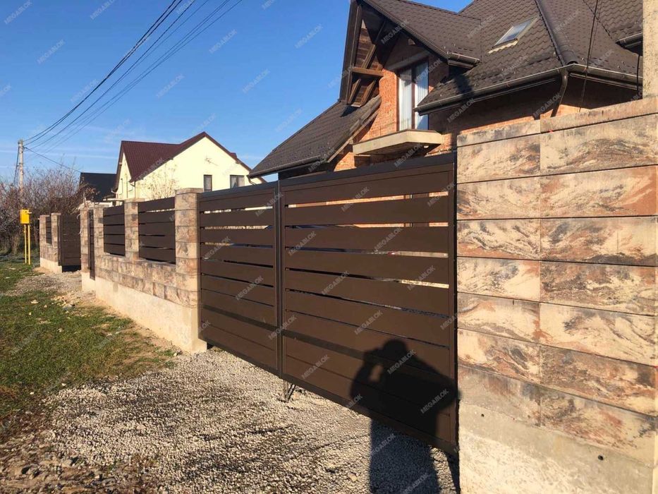 Блок на паркан, огорожа з блоку, модульні блоки, рваний камінь,