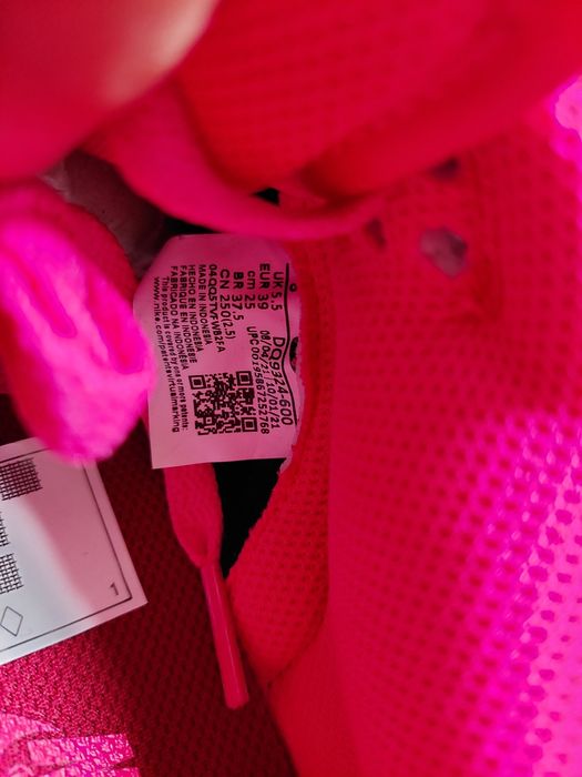 Nike Dunk Low Valentine's Day (2022)
