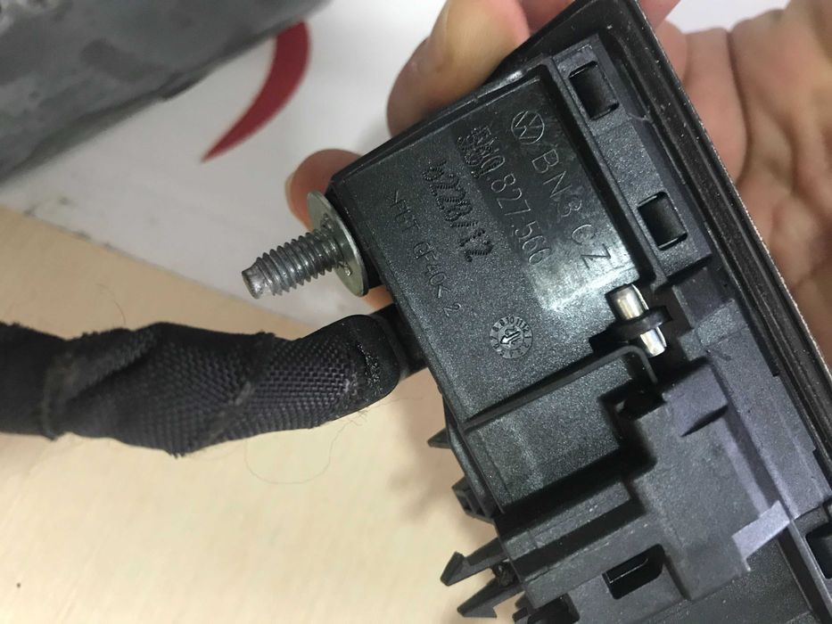 Камера на кришку багажника Passat B7-B8-B9 USA 561827566-561827566C