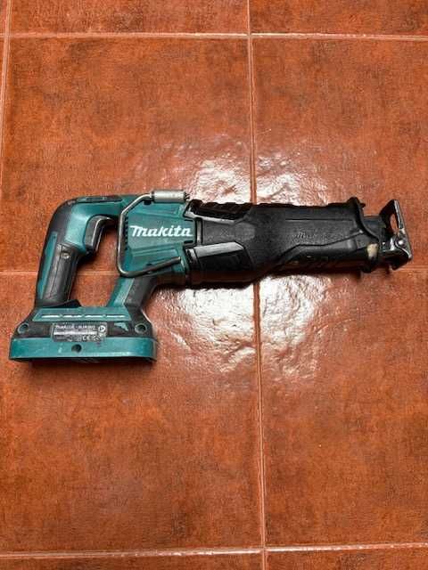 Serra de Sabre a bateria 18V x 2 Makita DJR360Z