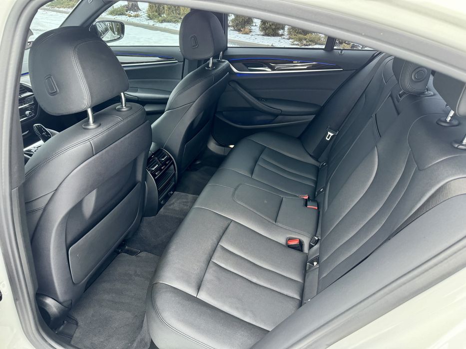 BMW 530E 2019 року