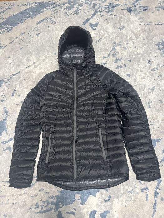 Микропуховик Nike, оригинал, размер S-M