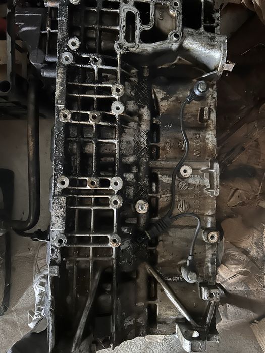 Blok silnika z tlokami itd bmw e60/e46/e39 m54b22 520i