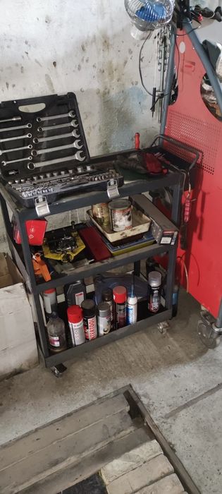 Тележка для инструмента на СТО