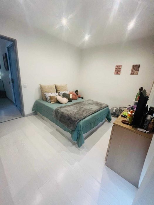 Quarto em Almada/Laranjeiro, excelente localização