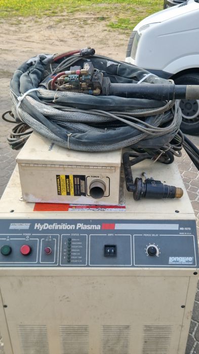 Przecinarki plazmowe 2szt 200A Hypertherm HD 4070.