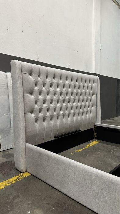 Cama em capitoné 160X200