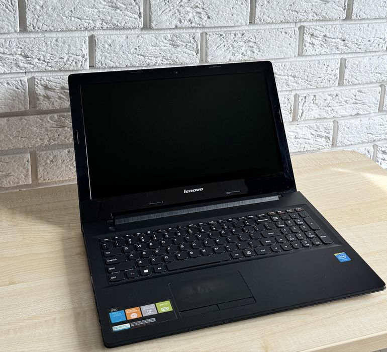 Laptop Lenovo G50-30  ładny stan