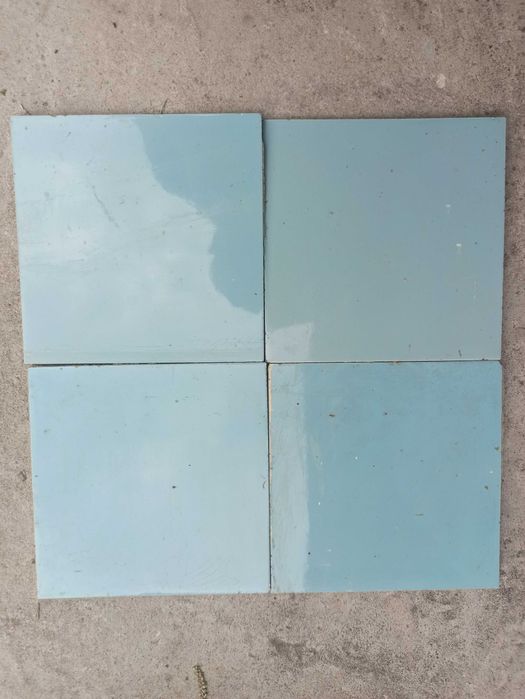 Продам облицовочную плитку 15х15,разного цвета.