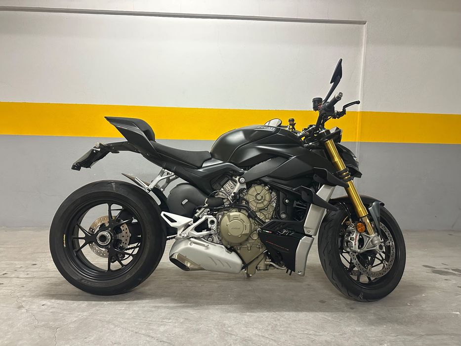 Ducati Streetfighter V4S