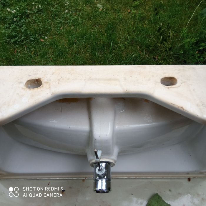 Umywalka Roca 75x44x14cm