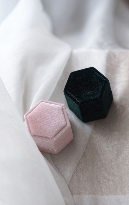 Коробочка для прикрас , обручок, маленька, подарункова/ нова