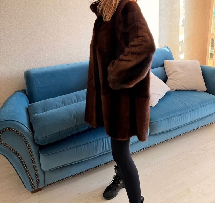 Полушубок норковый, в идеальном состоянии производство Греция 46-48