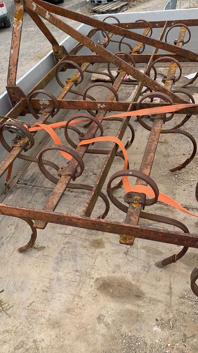 Vibrocultor com rolo Mafra