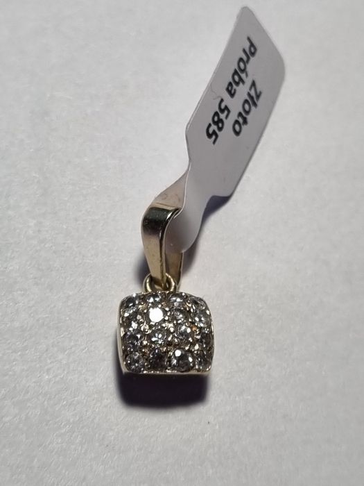 złoty wisiorek zawieszka  pr.585