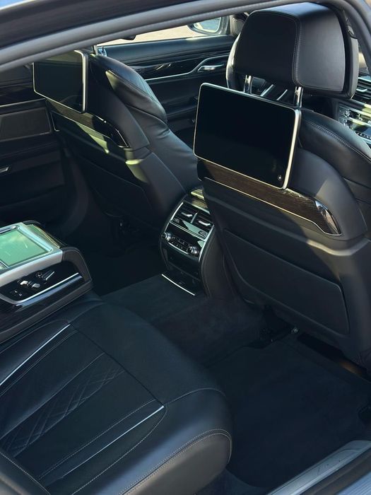Оренда авто BMW 730L