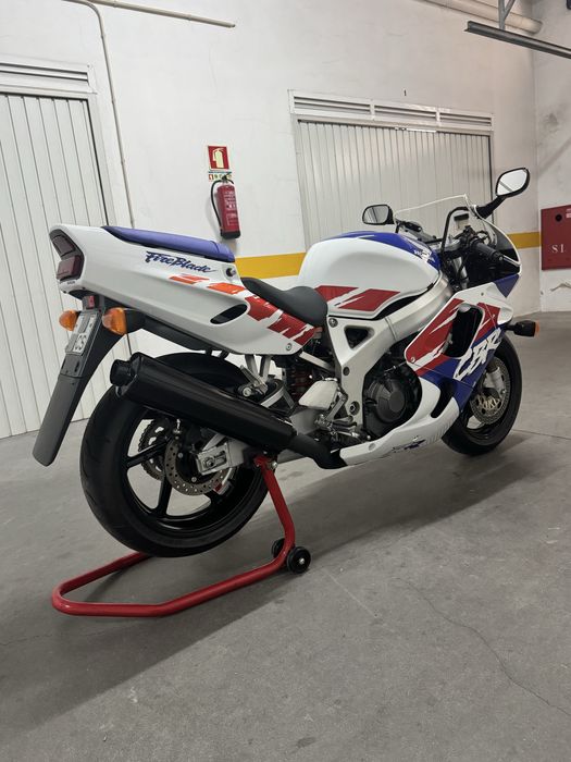 Honda CBR 900 RR Fireblade SC28