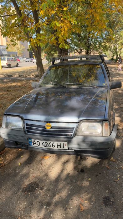 продаётся Опель аскона автомат