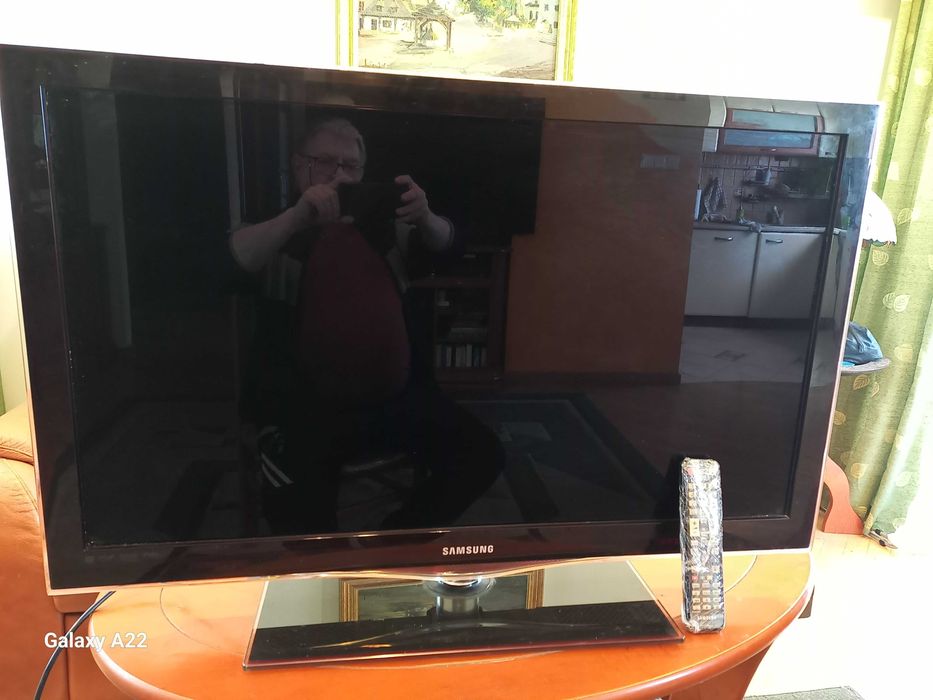 TV SAMSUNG 40 CALI  - 10  LAT  STAN IDEALNY     693553169
