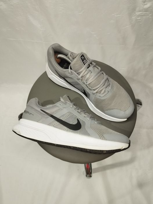 Nike чоловічі кросівки в сітку, 43 розмір.