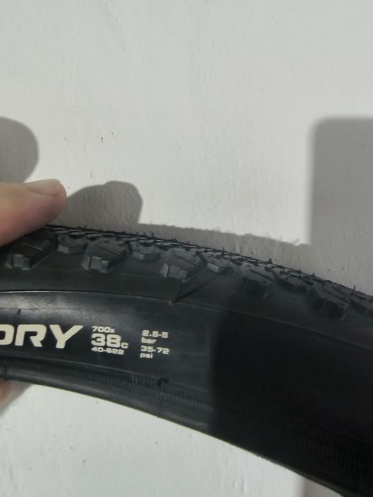 Opony rowerowe Vittoria Dry 38