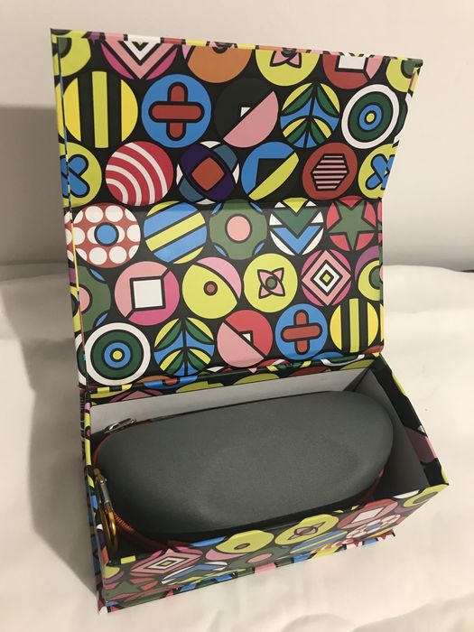 Oculos inteligente para ouvir musica!