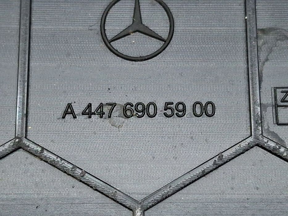 Plástico genérico MERCEDES-BENZ Vito Tourer (W447)