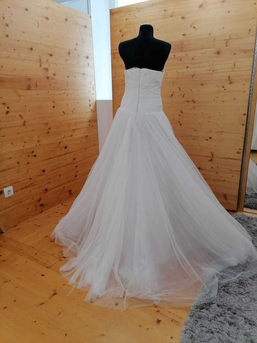 Vestido de noiva novo em LIQUIDAÇÃO