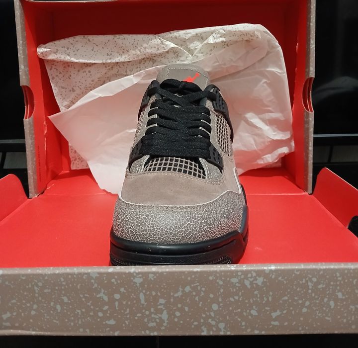 Air Jordan 4 Retro Taupe Haze