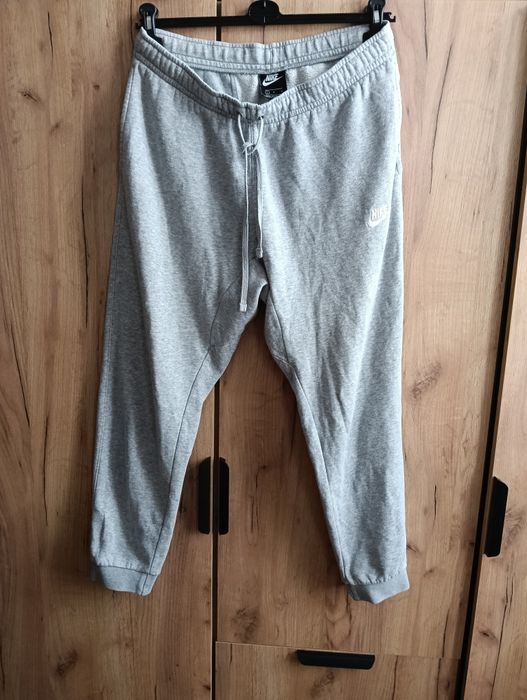 Dres Nike L spodnie Nike spodnie dresowe Nike
