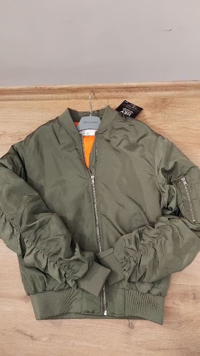 Nowa kurtka bomberka Nly Trend