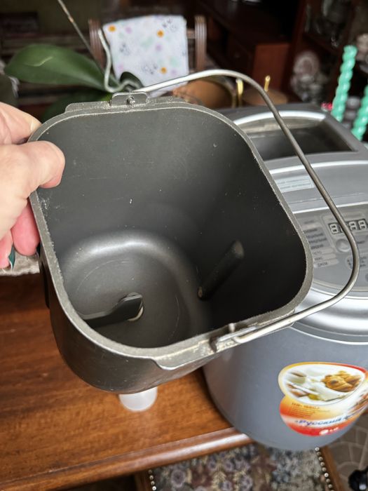 Хлібопічка LG з поваром