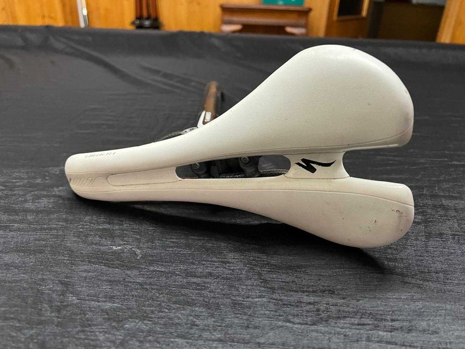 Selim S-Works Romin em carbono