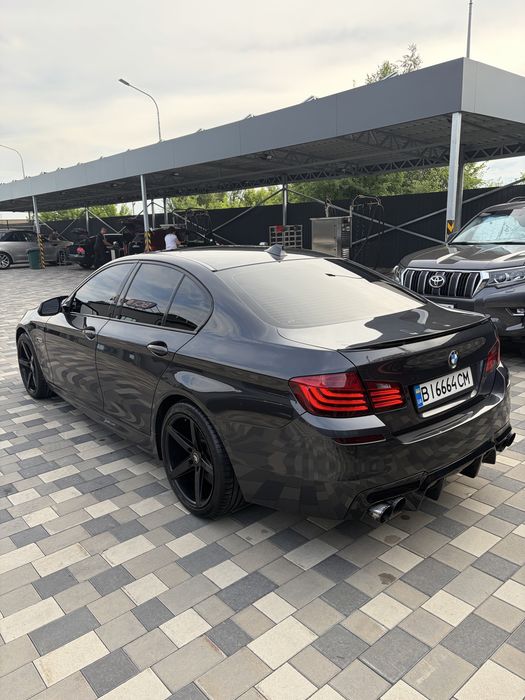 Продам BMW F10 528і