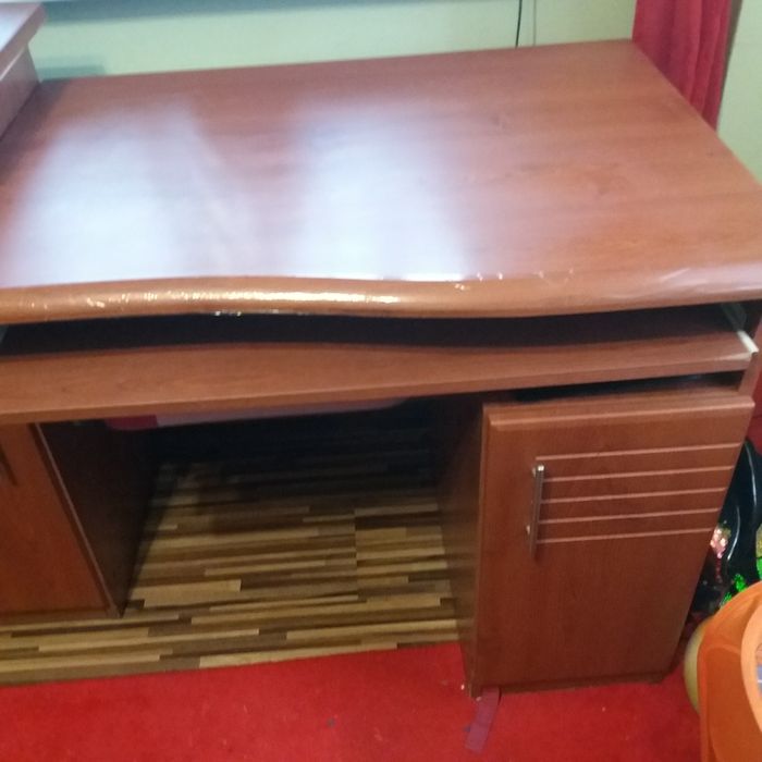 Компютерний стіл, стол