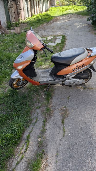 Мотороллер китайчик