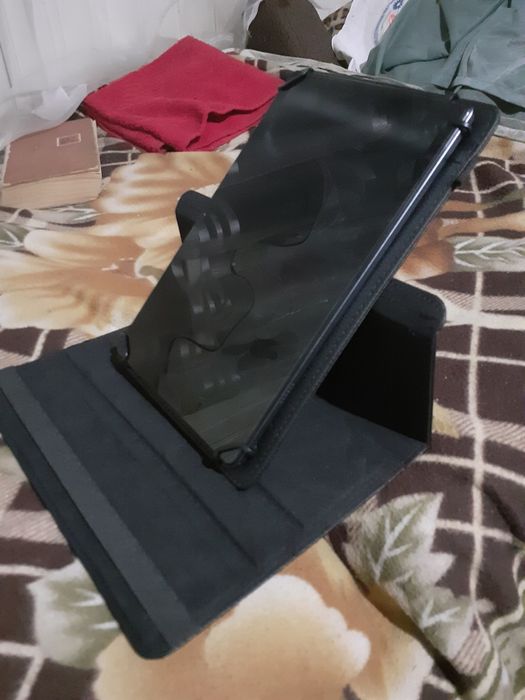 Продам плашет10,5"