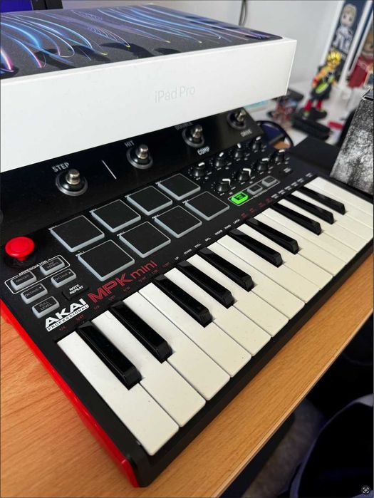Controlador MIDI - Akai MPK Mini