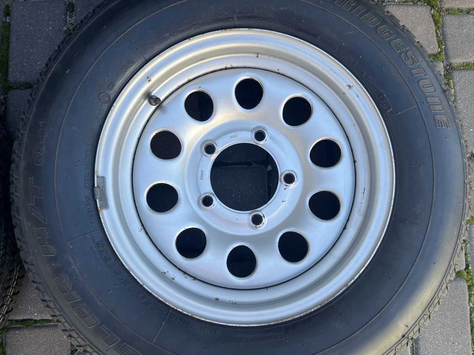 Диски 5/139,7 R15  ШИНИ 205/70 R15 Bridgestone Suzuki Jimny Vitara Нива УАЗ
