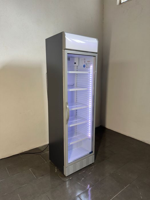 Witryna lodowka do napoi nabiału 60 cm