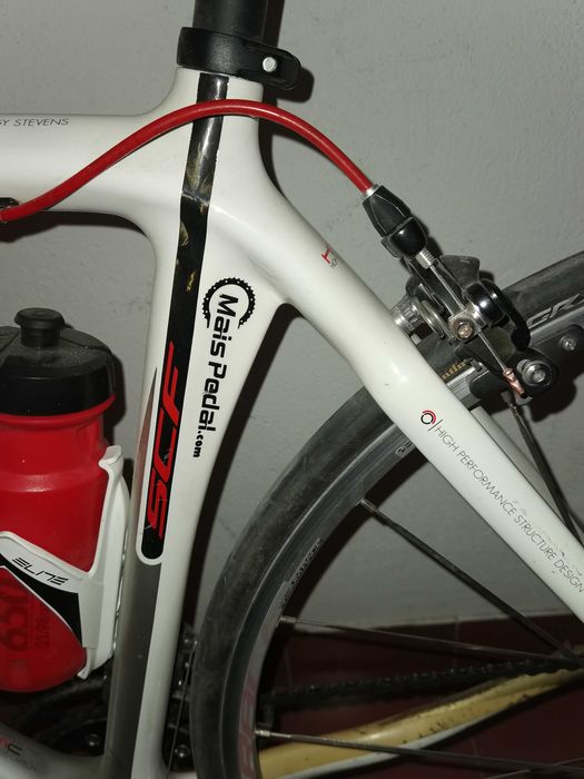 bicicleta ciclismo em carbono